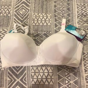 Never worn wireless white bra